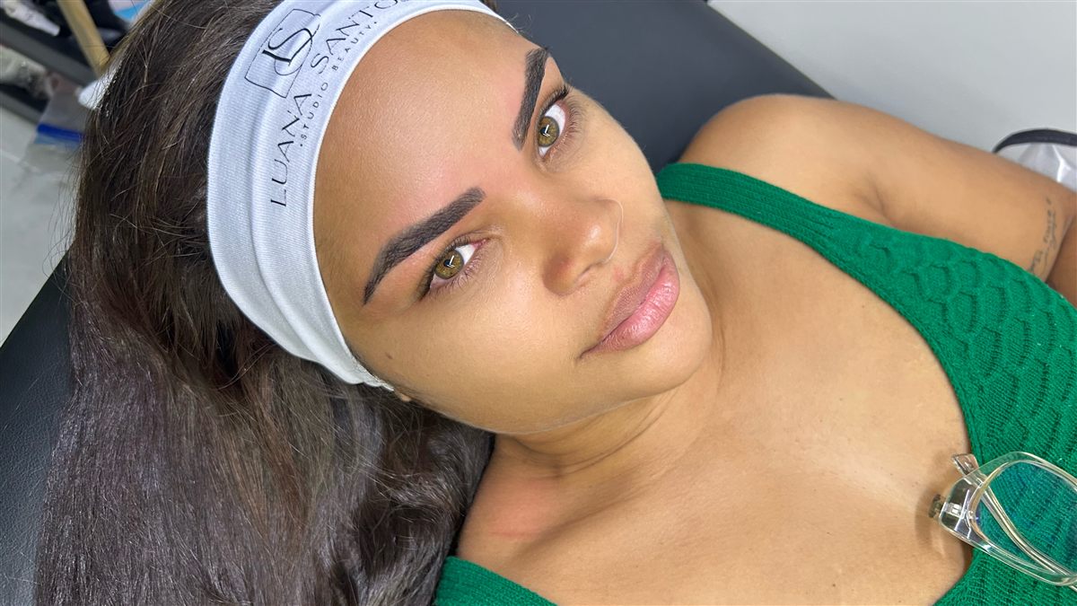 Cliente satisfeita - Studio Luana Santos